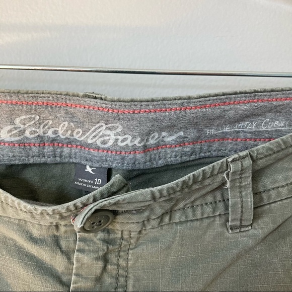 Eddie Bauer Short - Picture 2 of 7